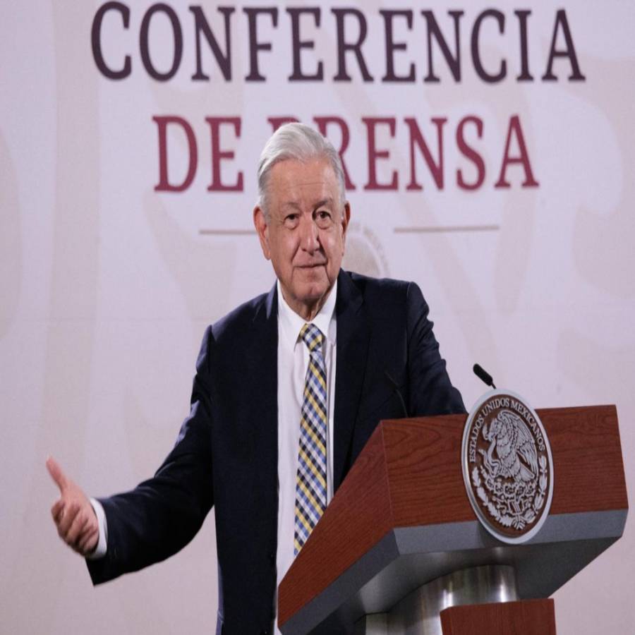 Ni monumentos, ni calles con su nombre, pide AMLO; alista testamento político