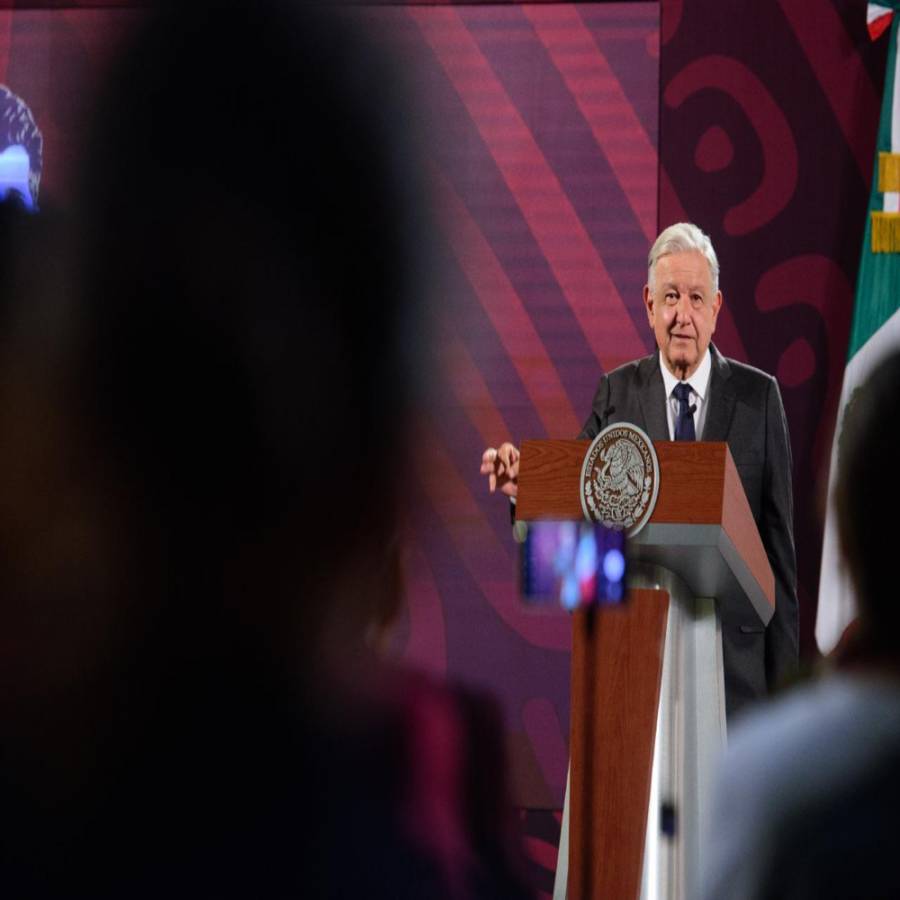 ¿Cuál sería el epíteto en la tumba de AMLO?