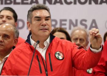 El Consejo Pol&iacute;tico del PRI avala plan de reelecci&oacute;n de Alejandro Moreno