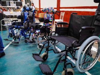 Entrega GEM m&aacute;s de 600 apoyos de movilidad y funcionales en 38 municipios