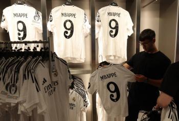 Real Madrid empieza a vender la camiseta de Mbapp&eacute;