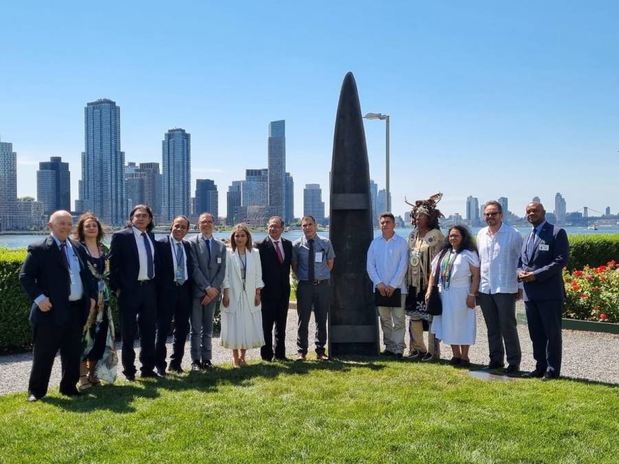 Gustavo Petro inaugura Monumento Kusikawsay, un s&iacute;mbolo de paz de la ONU