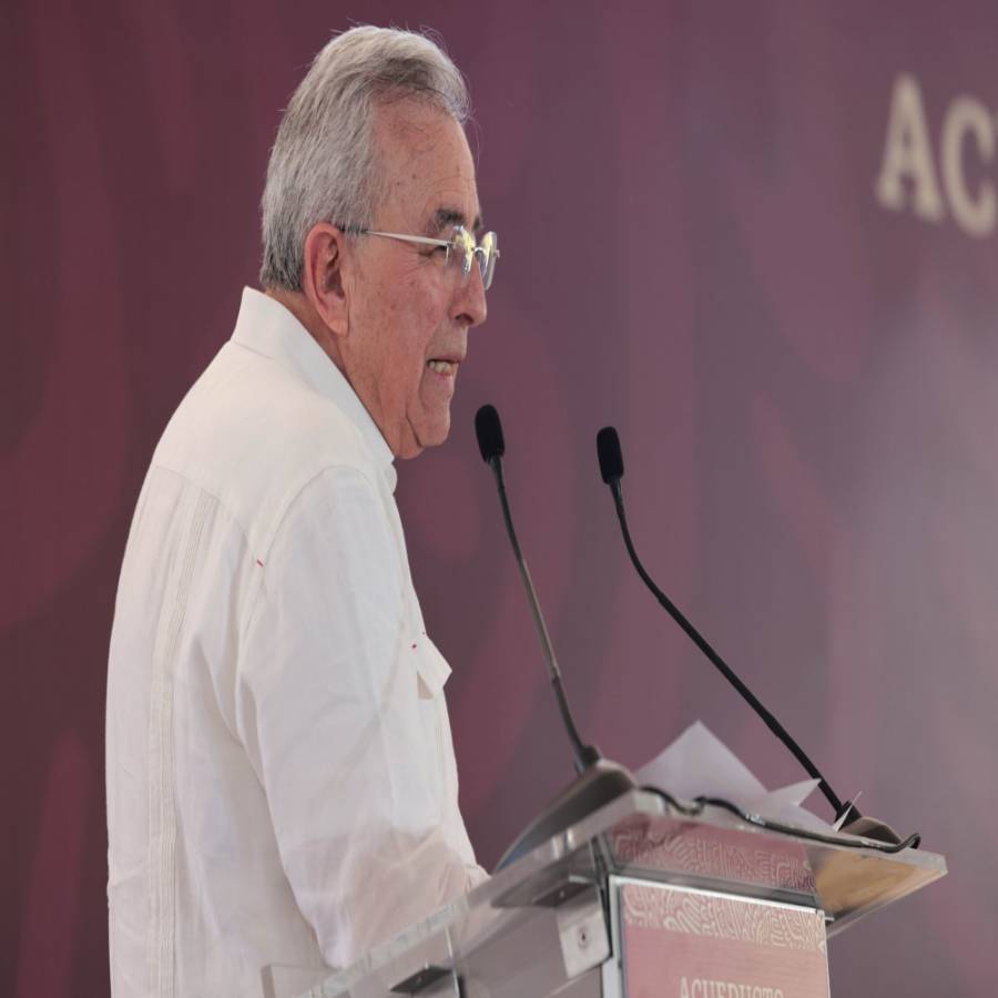 Gobernador de Sinaloa denuncia despido injustificado de sus hijos