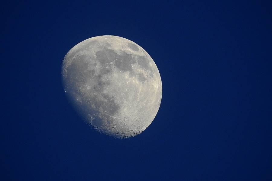 Revelan existencia de t&uacute;neles en la Luna