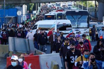 Protesta de transportistas bloquea avenida de los insurgentes