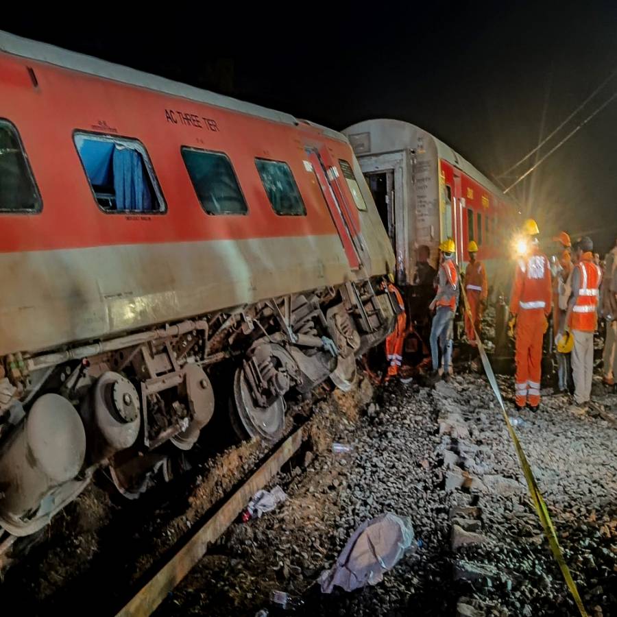 Tren se descarrila en la India dejando al menos 2 muertos