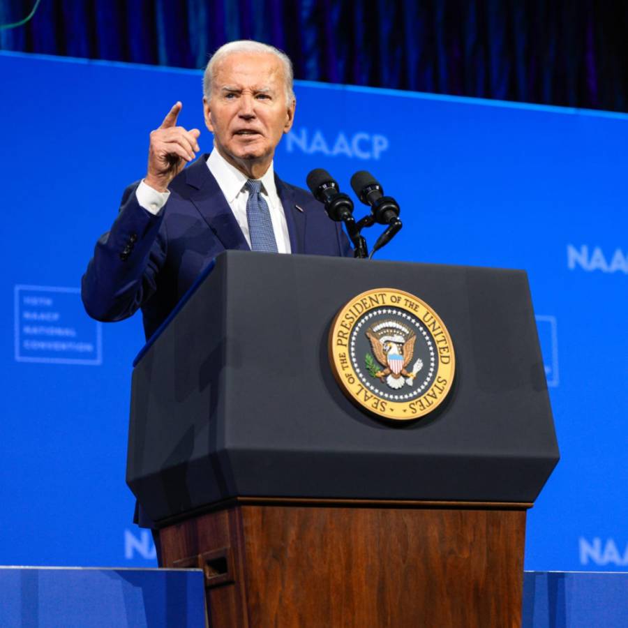Biden reaparece tras dar positivo a Covid-19