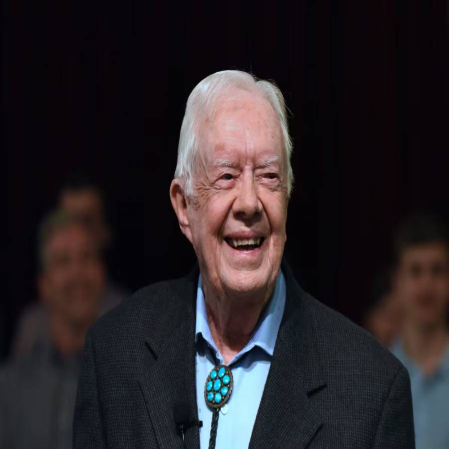 AMLO lamenta supuesta muerte de Jimmy Carter y recuerda sus logros