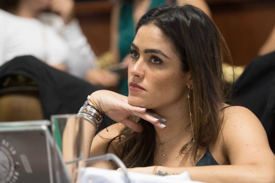 Alessandra Rojo niega sanciones por violencia de género