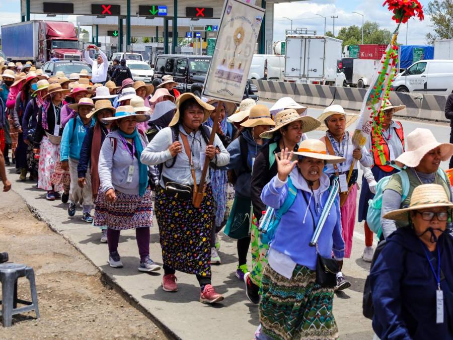Secretaría de Salud del EdoMéx implementa operativo sanitario para mujeres queretanas de la 62a Peregrinación al Tepeyac