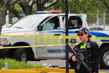 Ataque armado en Celaya deja un polic&iacute;a muerto y otro herido
