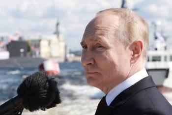 Putin amenaza con relanzar la producci&oacute;n de armas nucleares de alcance medio