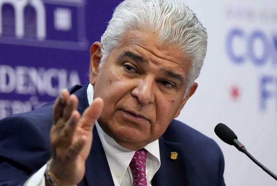 Panamá retira a sus diplomáticos de Venezuela y pone 