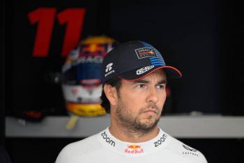 “Checo” P&eacute;rez seguir&aacute; en Red Bull