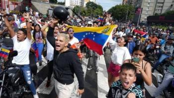 Cientos de manifestantes en Venezuela protestan contra resultados electorales