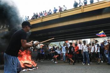 Fuerzas de seguridad venezolanas deben garantizar el derecho a protestar, afirma Uni&oacute;n Europea