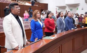 Congreso de Sinaloa guarda minuto de silencio en memoria de H&eacute;ctor Melesio Cu&eacute;n Ojeda