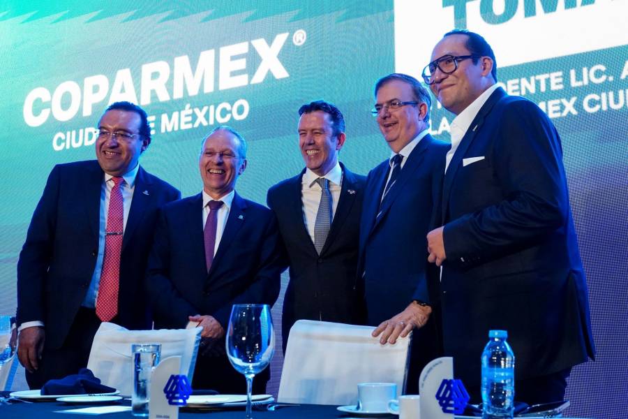 Marcelo Ebrard promete diálogo constante con empresarios como próximo secretario de Economía