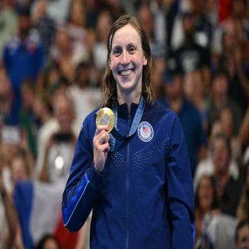Ledecky revalida t&iacute;tulo en 1.500 m y hace historia con octavo oro ol&iacute;mpico