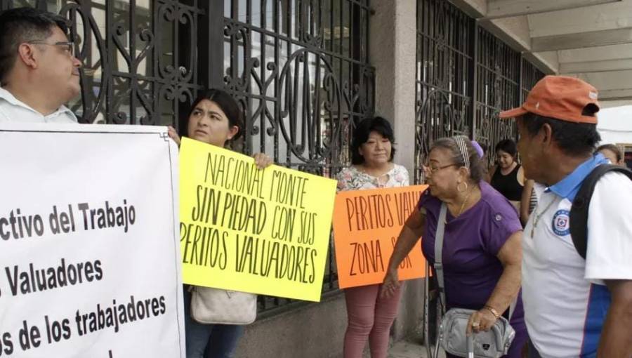 Peritos valuadores despedidos por el Monte de Piedad, mantienen protestas en Yucat&aacute;n