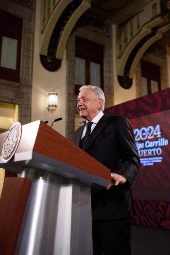 AMLO dice que gobierno se qued&oacute; corto en materia de Vivienda