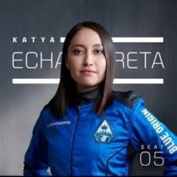 La astronauta Katya Echazarreta anuncia su embarazo durante su estancia en Par&iacute;s