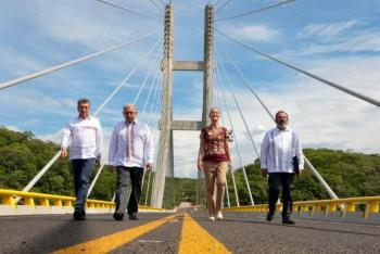Salda deuda hist&oacute;rica con 10 municipios de Chiapas nuevo puente atirantado La Concordia