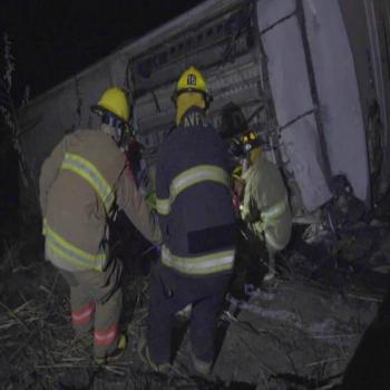 2 muertos tras volcadura de autob&uacute;s en Zacatecas