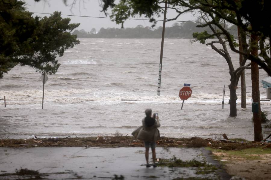 Tormenta tropical “Debby” amenaza con inundaciones catastróficas a su paso por Florida