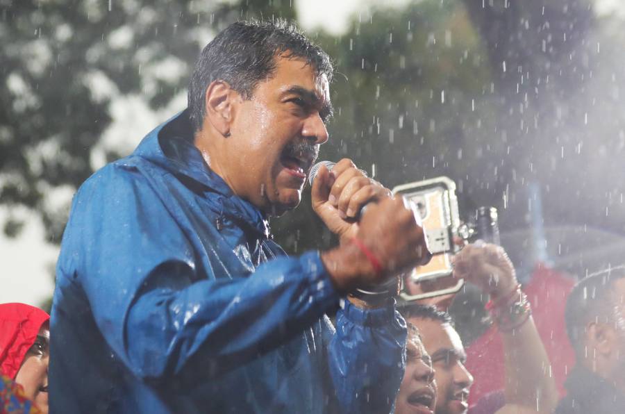 Maduro llama a boicotear WhatsApp por 