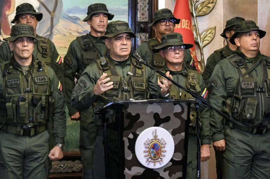 Militares de Venezuela cierran filas con Maduro