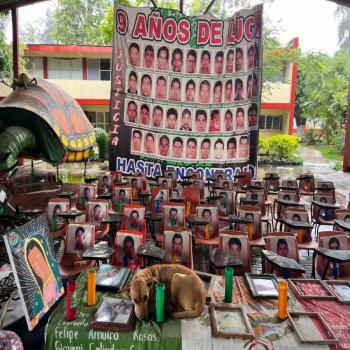 “¿C&oacute;mo voy a mentir diciendo, sin las pruebas, que fue el Ej&eacute;rcito el que desapareci&oacute; a los j&oacute;venes de Ayotzinapa?: AMLO