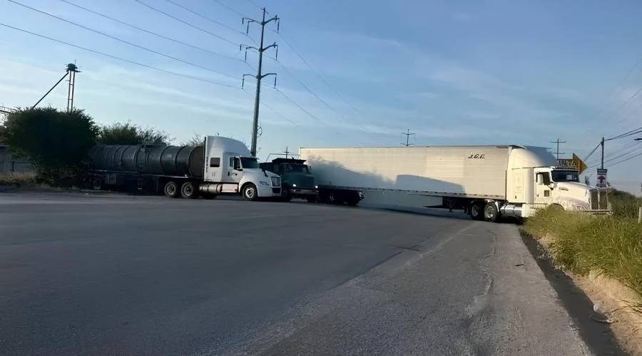 Reportan narcobloqueos en Tamaulipas