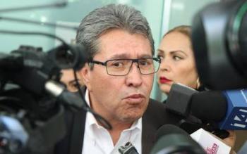 Monreal: no permitiremos que nos quiten una sola curul