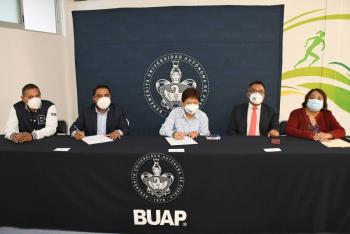 BUAP y Junta Auxiliar de San Pedro Zacachimalpa firman Carta de Intenci&oacute;n