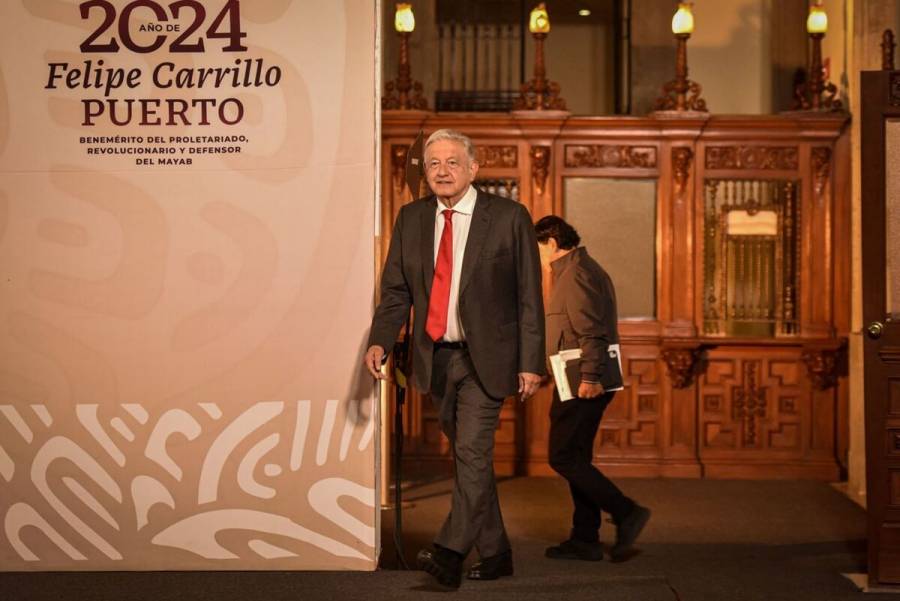 Revela AMLO acuerdo con ejidatarios que bloquean la México - Puebla