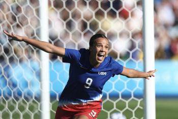 EEUU se cuelga el oro en f&uacute;tbol femenino y arruina despedida ol&iacute;mpica de Marta
