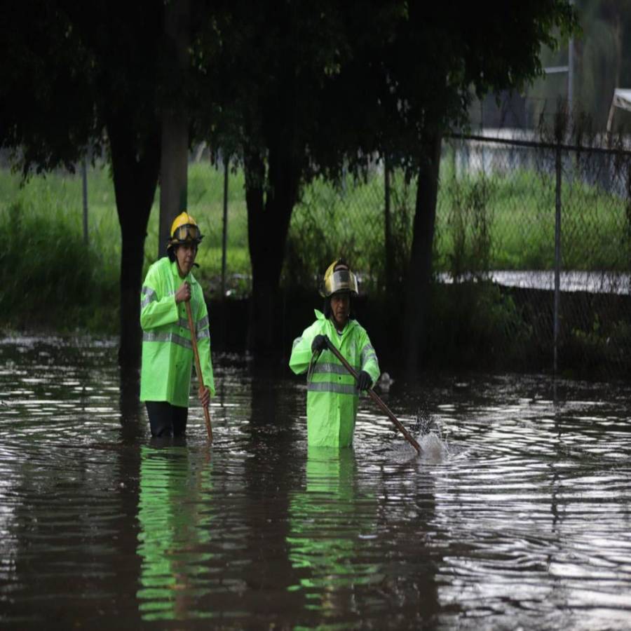 Alcaldía Tláhuac sufre inundaciones tras las fuertes lluvias