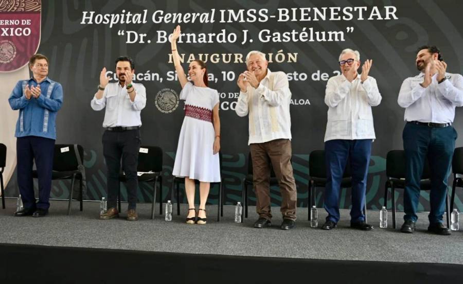 Claudia Sheinbaum se reúne con trabajador del Poder Judicial durante su visita a la Ciudad de las Artes Indígenas