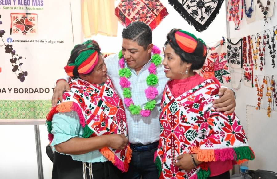 Inauguran Pabellón Artesanal en la FENAPO 2024 para Exhibir la Riqueza Cultural de San Luis Potosí