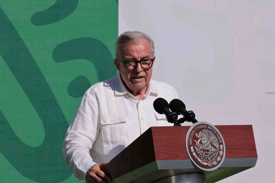 Gobernador de Sinaloa, Rubén Rocha, niega vínculos con delincuencia y agradece apoyo de sus homólogos
