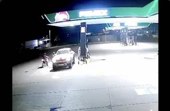 Fiscal&iacute;a de Sinaloa difunde video del asesinato de H&eacute;ctor Melesio Cu&eacute;n Ojeda