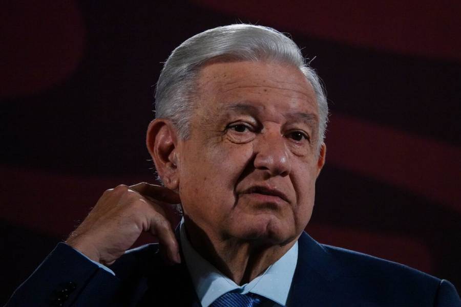 Insiste AMLO a Claudio X. González transparentar cuánto dinero recibió para la campaña opositora