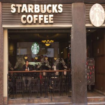Starbucks cambia a su presidente ante ca&iacute;da de n&uacute;mero de clientes