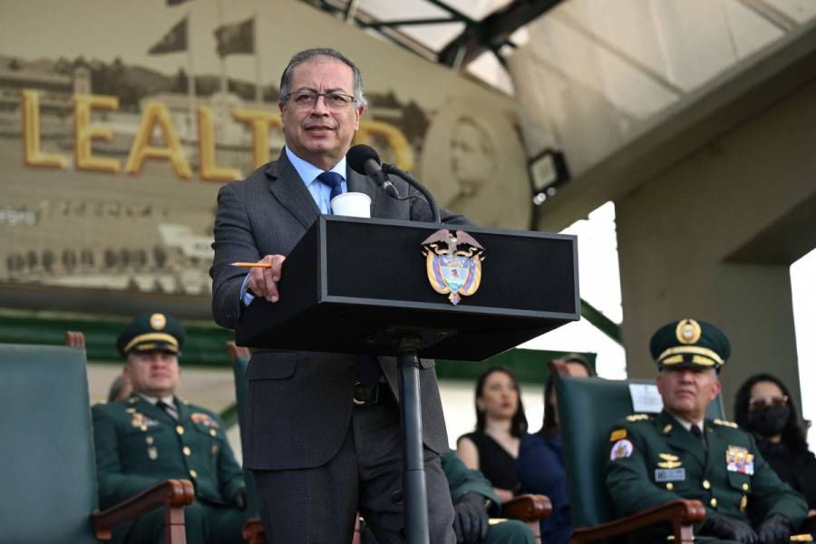 Después de la idea de una Constituyente, ahora Petro propone cambiar el escudo nacional