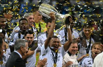 Mbapp&eacute; debuta en el Real Madrid con gol y t&iacute;tulo en la Supercopa de Europa