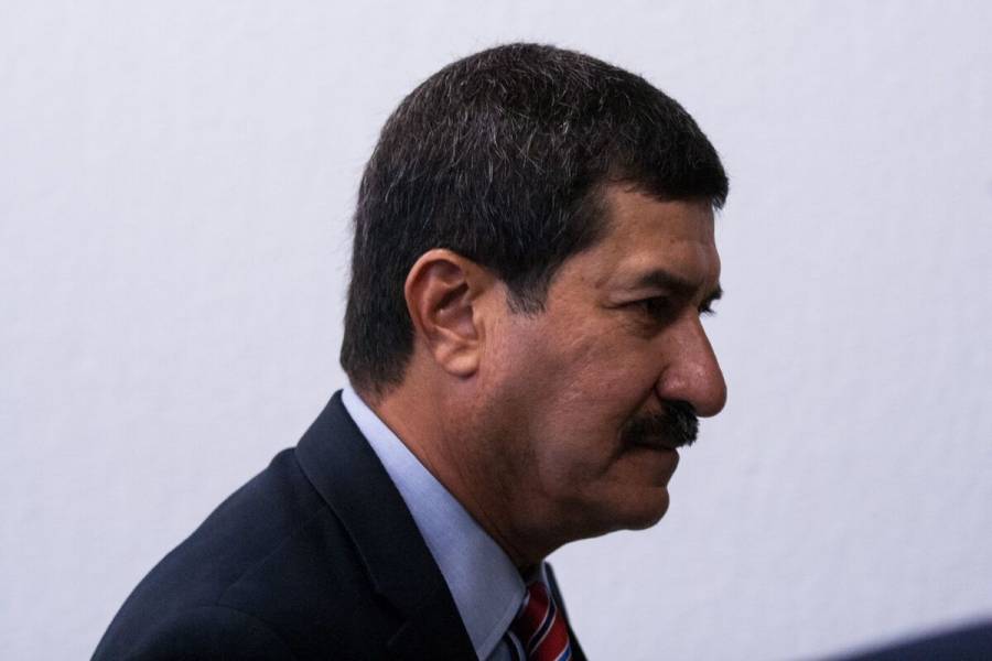Javier Corral denuncia a la gobernadora Maru Campos por intentar detenerlo 