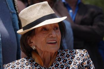 Ifigenia Mart&iacute;nez, fundadora del PRD, colocar&aacute; la banda presidencial a Claudia Sheinbaum