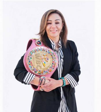 Boxeadora mexicana Jackie Nava, conferencista principal en Celebrando Latinas
