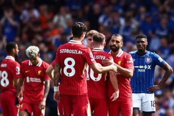 Liverpool arranca la era Slot con victoria sobre el Ipswich
